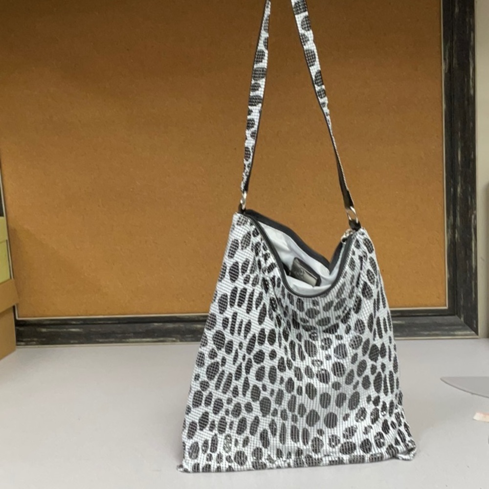 Spotted Silver-White Shoulder Bag